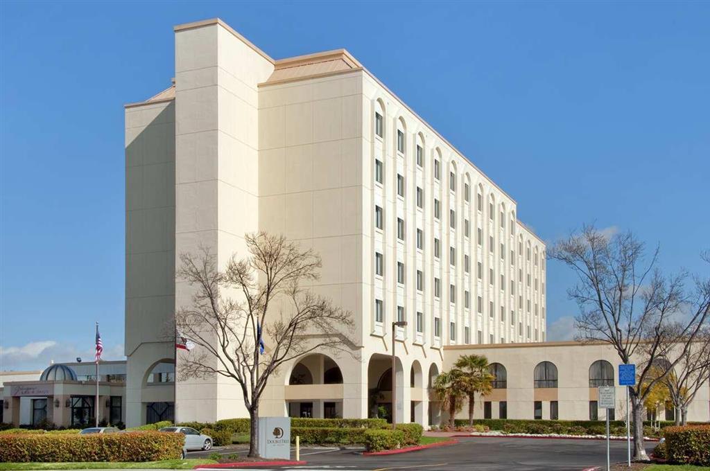 Doubletree By Hilton Newark-Fremont Hotel Buitenkant foto